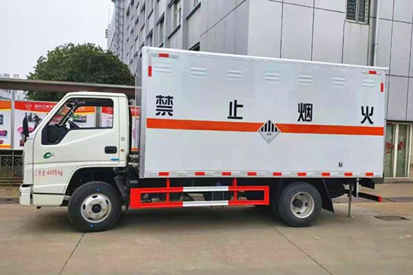 成都到杨浦危险品运输